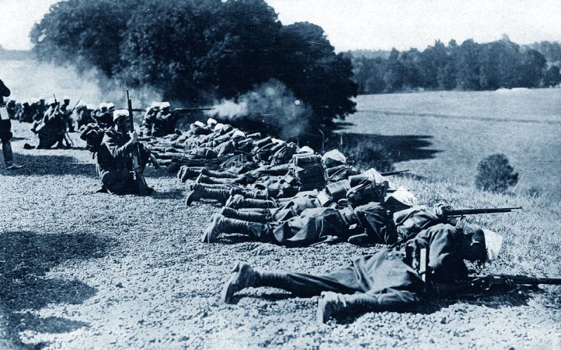 Nonostante l'Italia fosse uscita dalla guerra rafforzata, vasta eco ebbe tra l'opinione pubblica borghese l'espressione dannunziana 