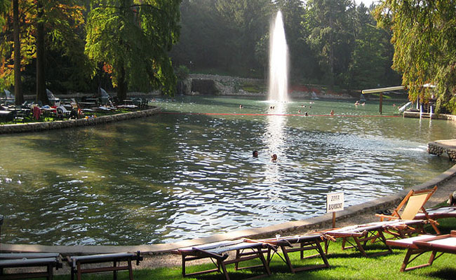 Terme di Colà: a Lazise, Verona, acque sorgive benefiche all'interno di un Parco Secolare