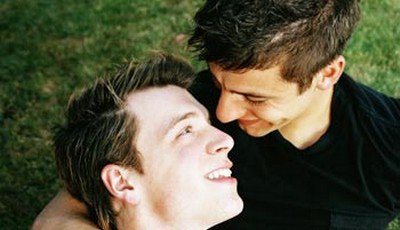 Monza, è gay: viene cacciato dalla classe