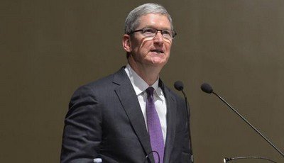 Tim Cook agli studenti della Bocconi: