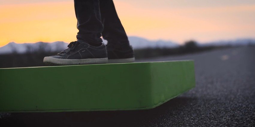 Arcaboard, con lo skate si vola: il video