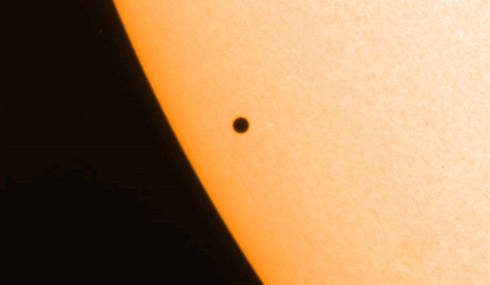 Mercurio sul Sole oggi 9 maggio 2016, lo spettacolo visibile nel pomeriggio