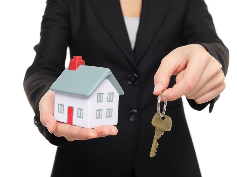 Come diventare agente immobiliare: formazione