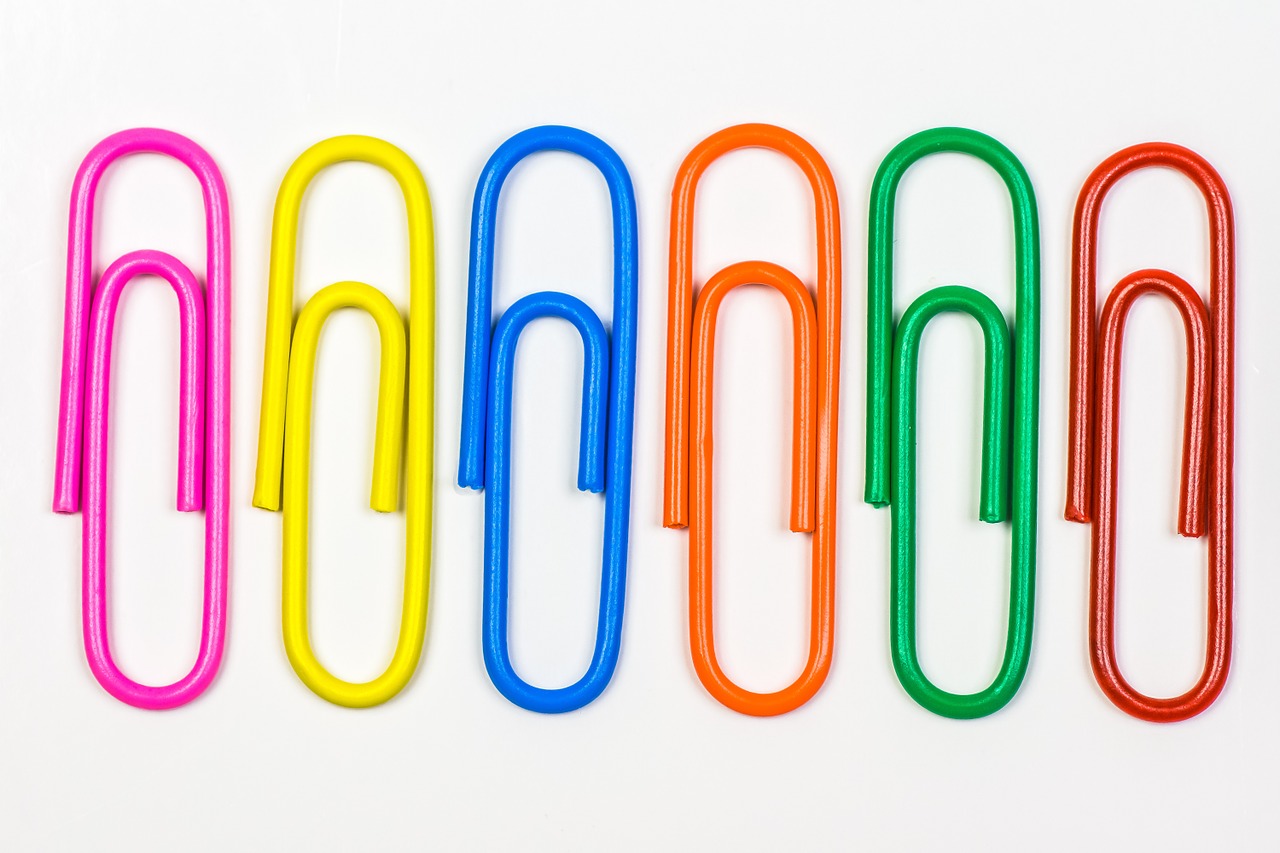 Paperclips: il gioco delle graffette che sta facendo impazzire il web!