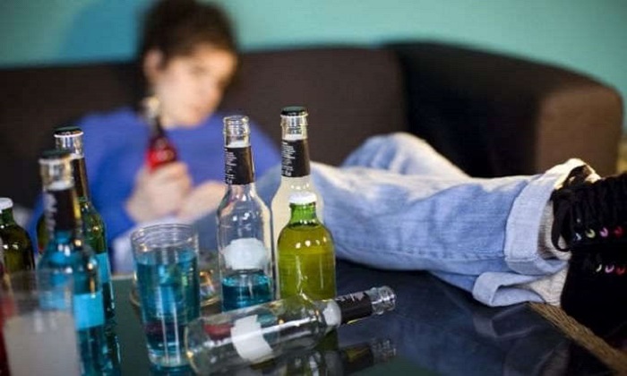 Tema sulle Dipendenze e gli Adolescenti