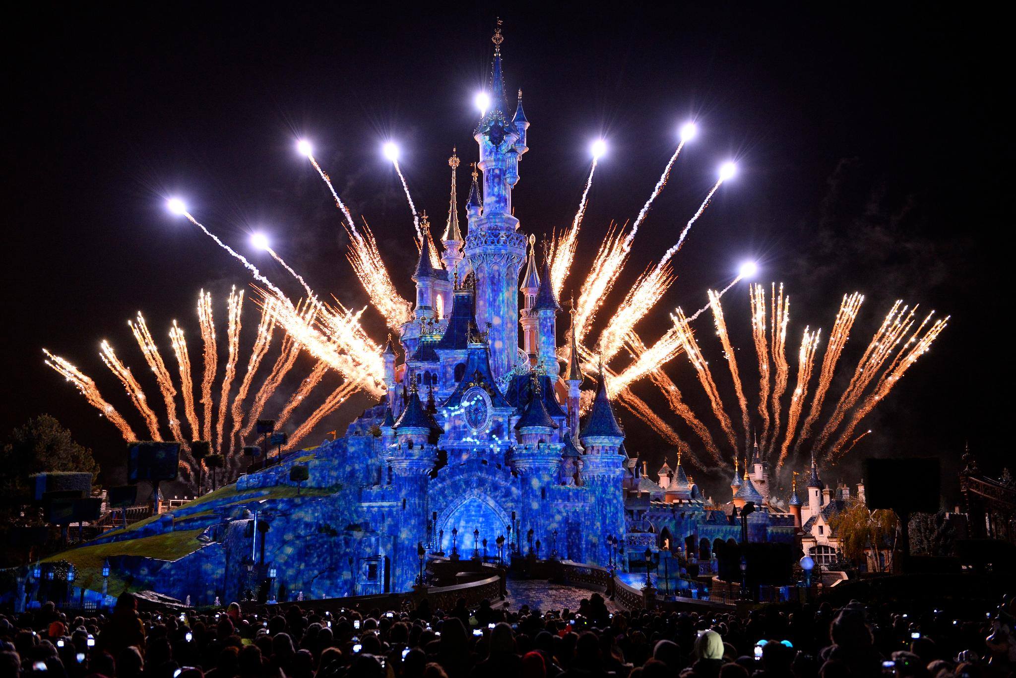 Disneyland Paris: tre nuove aree tematiche dedicate a Star Wars, Marvel e The Frozen