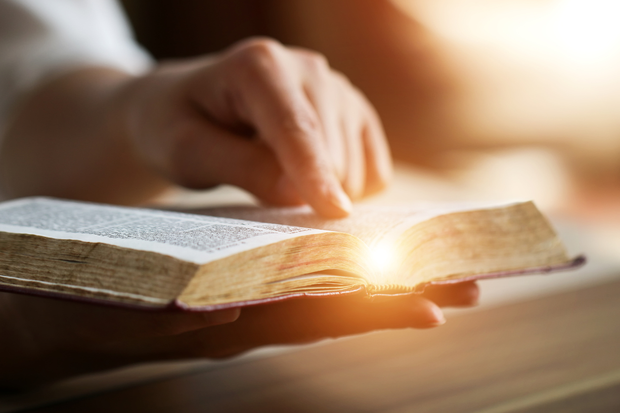 Chi ha scritto la Bibbia? Autori, datazione, lingua