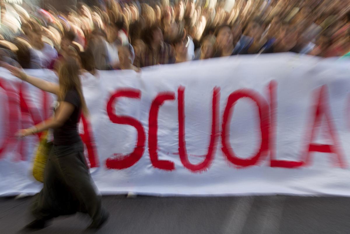 Regionalizzazione scuola: sciopero Unicobas per bloccare il progetto