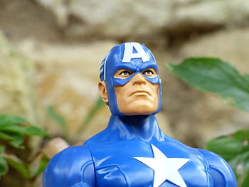 Captain America: cast e trama dei tre film Avengers