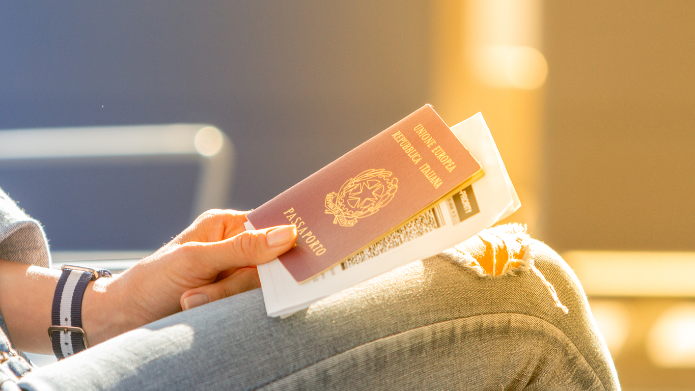 Passaporto: modulo di richiesta, prenotazione e costi