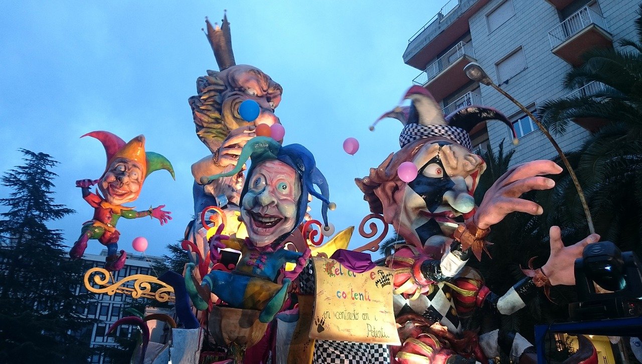 Carnevale Viareggio 2021: presentati i bozzetti