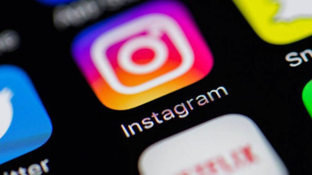 Cosa significa droppare: il termine spopola su Instagram
