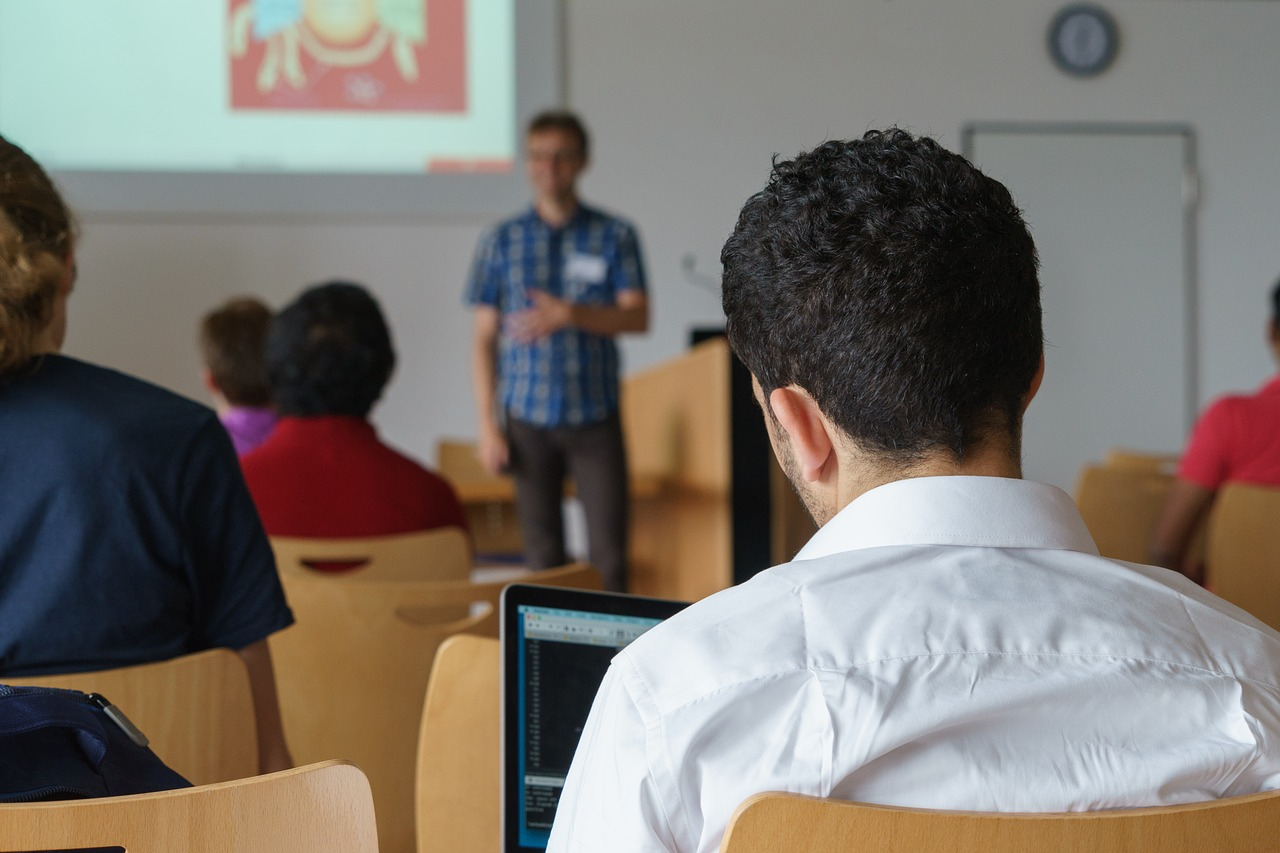 Concorsi Scuola, approvato il maxi-emendamento: ecco tutte le novità