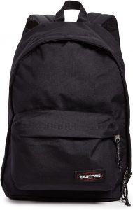 black-friday-amazon-zaini-eastpak-sconto-out-of-office