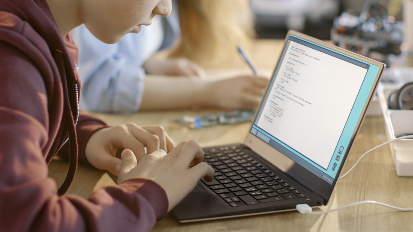 Collegamenti sulla Costituzione per la Maturità: argomenti ed esempi