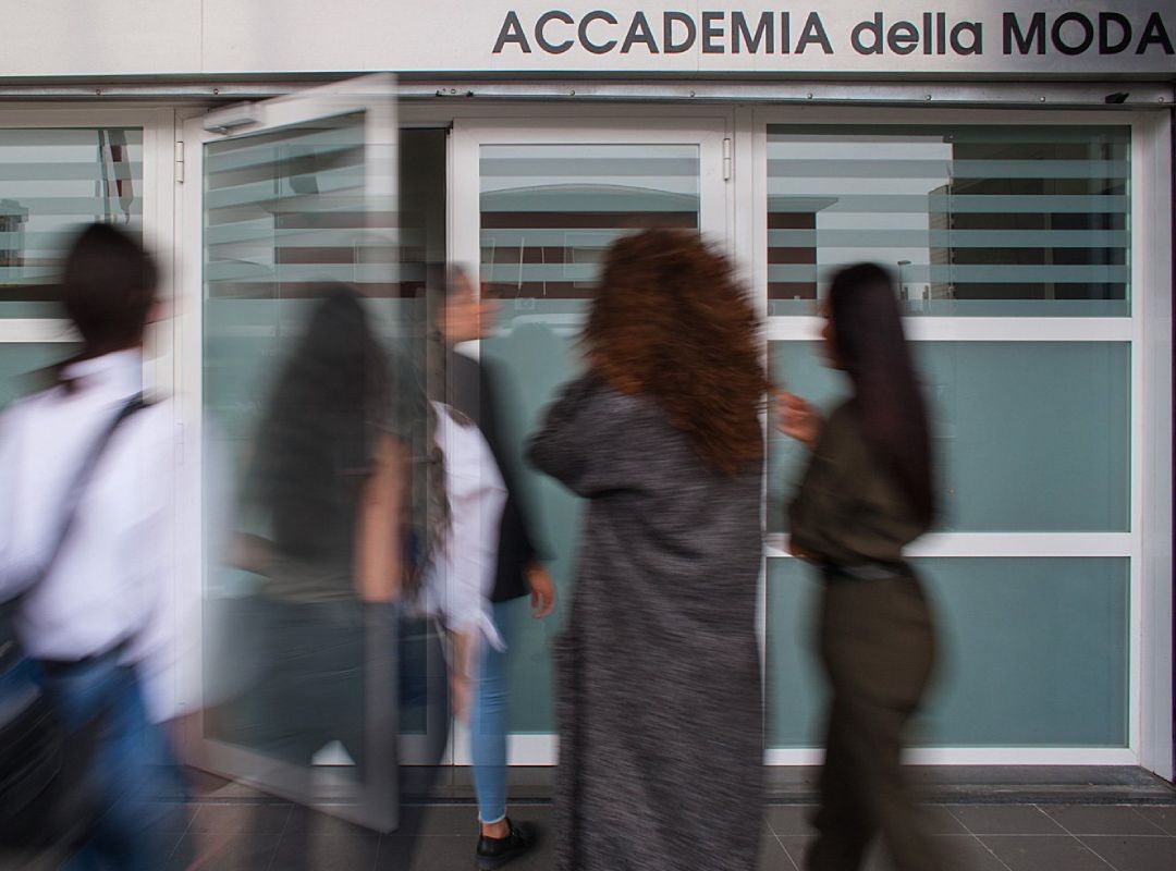 Accademia della Moda Napoli/Milano: Corsi, Master e Costi IUAD