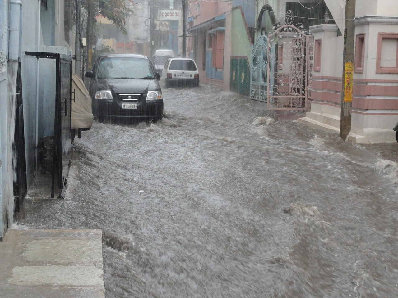 Alluvione Romagna, dirigente scolastica invita i docenti a sospendere interrogazioni