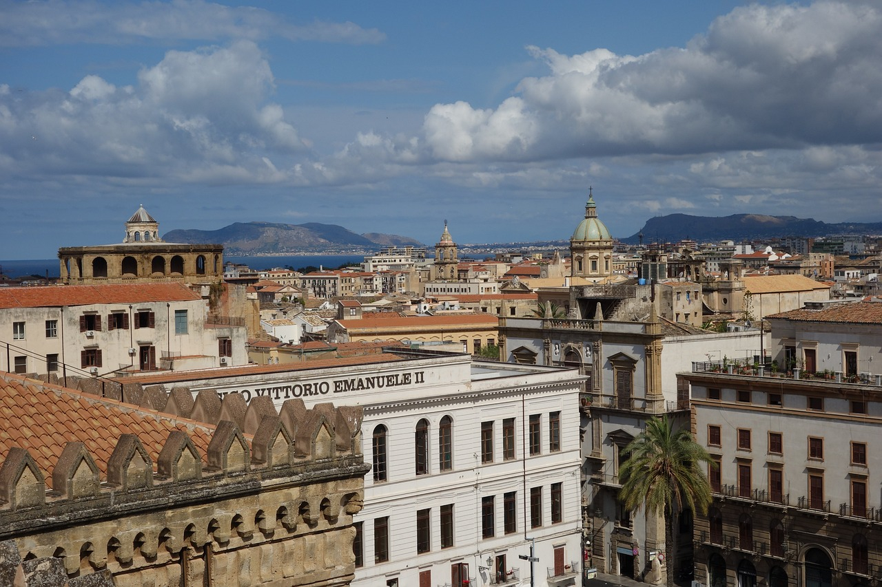 Vandali si introducono nell'Istituto 