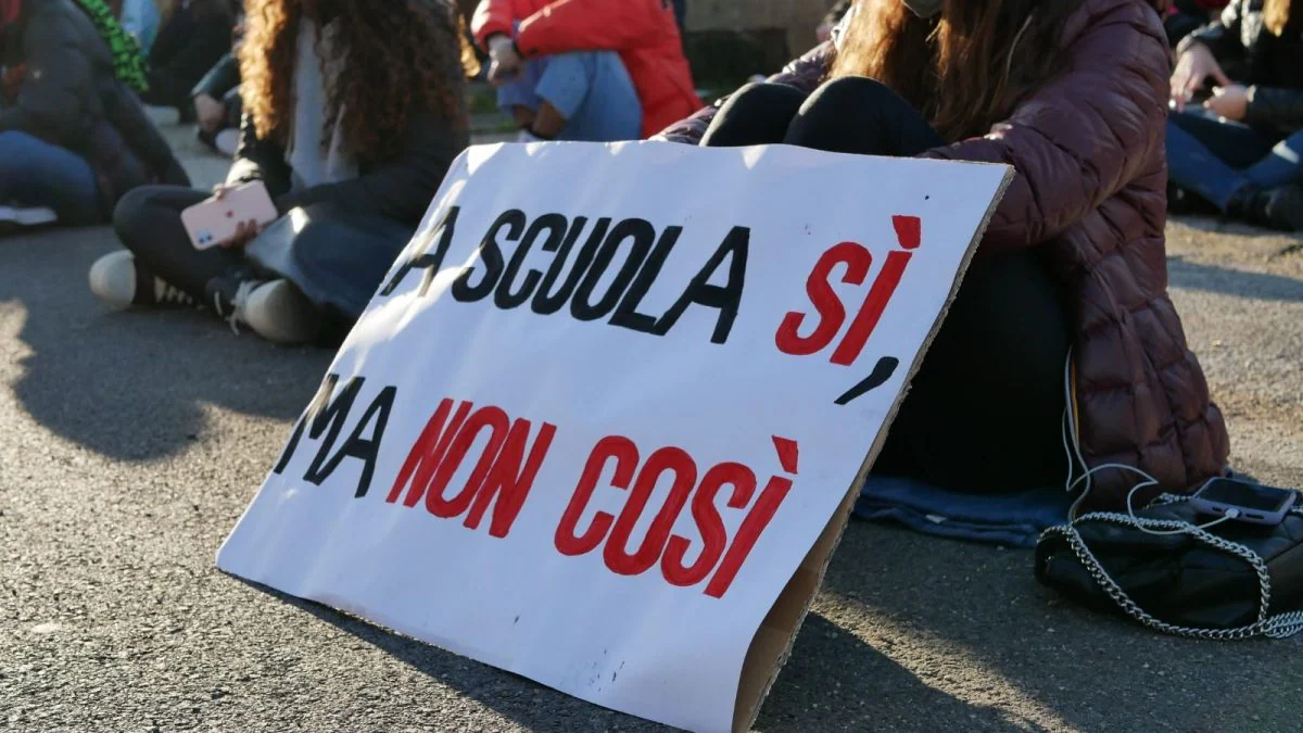 17 Novembre Sciopero Internazionale degli Studenti: cosa accadrà in Italia