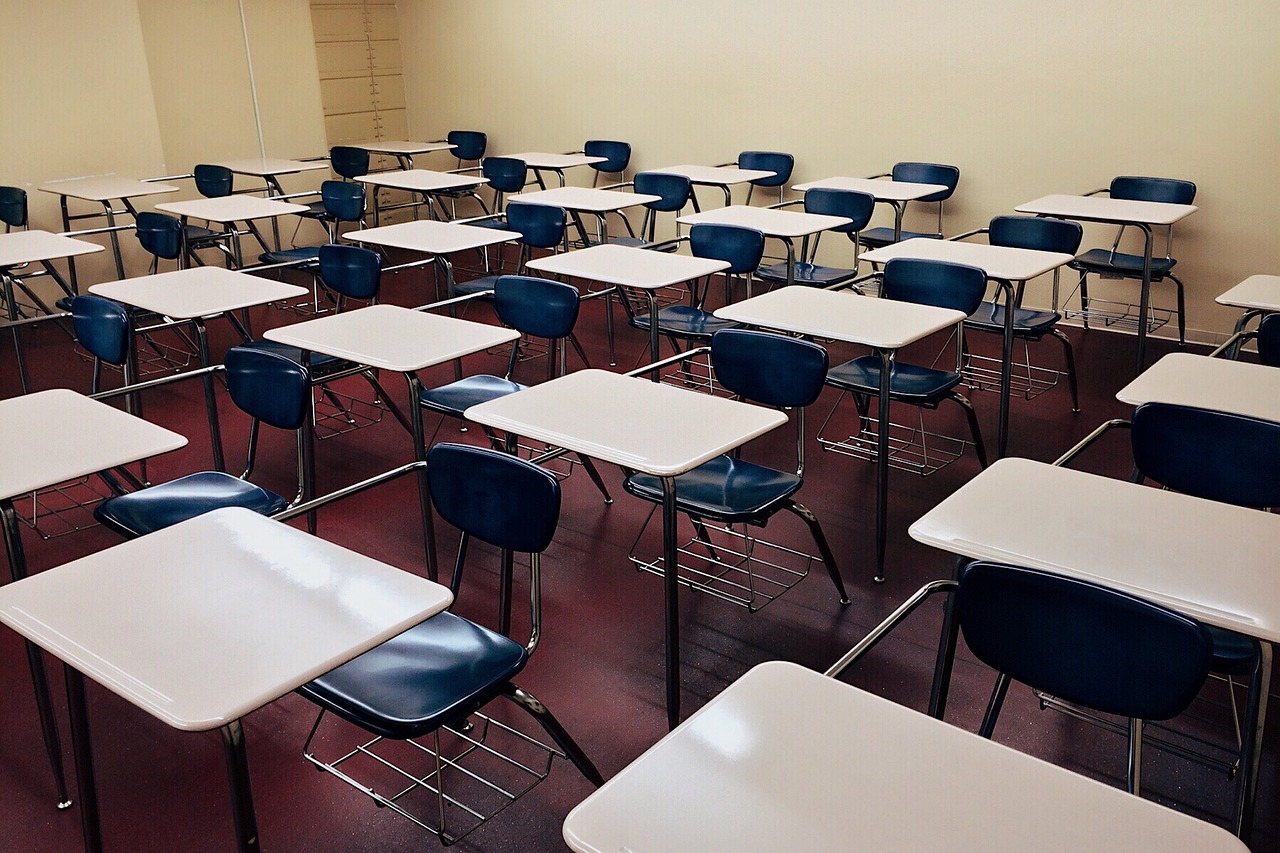 Violenza in una scuola di Vicenza: professoressa ferita alla mano durante una lite con uno studente