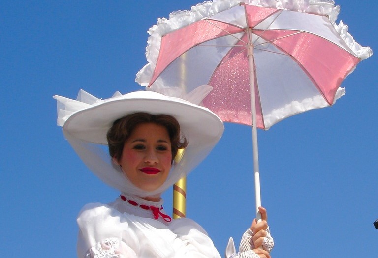 Mary Poppins contiene 