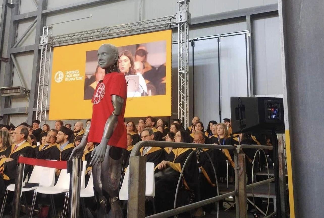 Università Kore, l'inaugurazione dell'anno accademico gestita dai robot