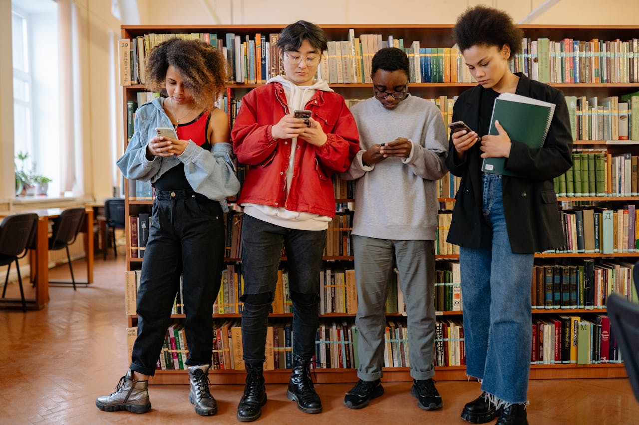La scuola al bivio: come ridurre l'uso dello smartphone