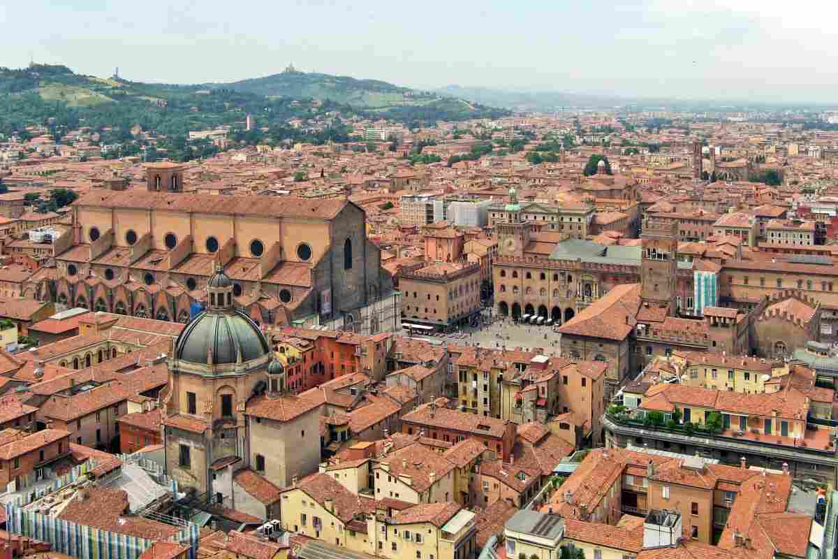 Violenza sessuale su un ricercatore: nei guai prof dell'Università di Bologna