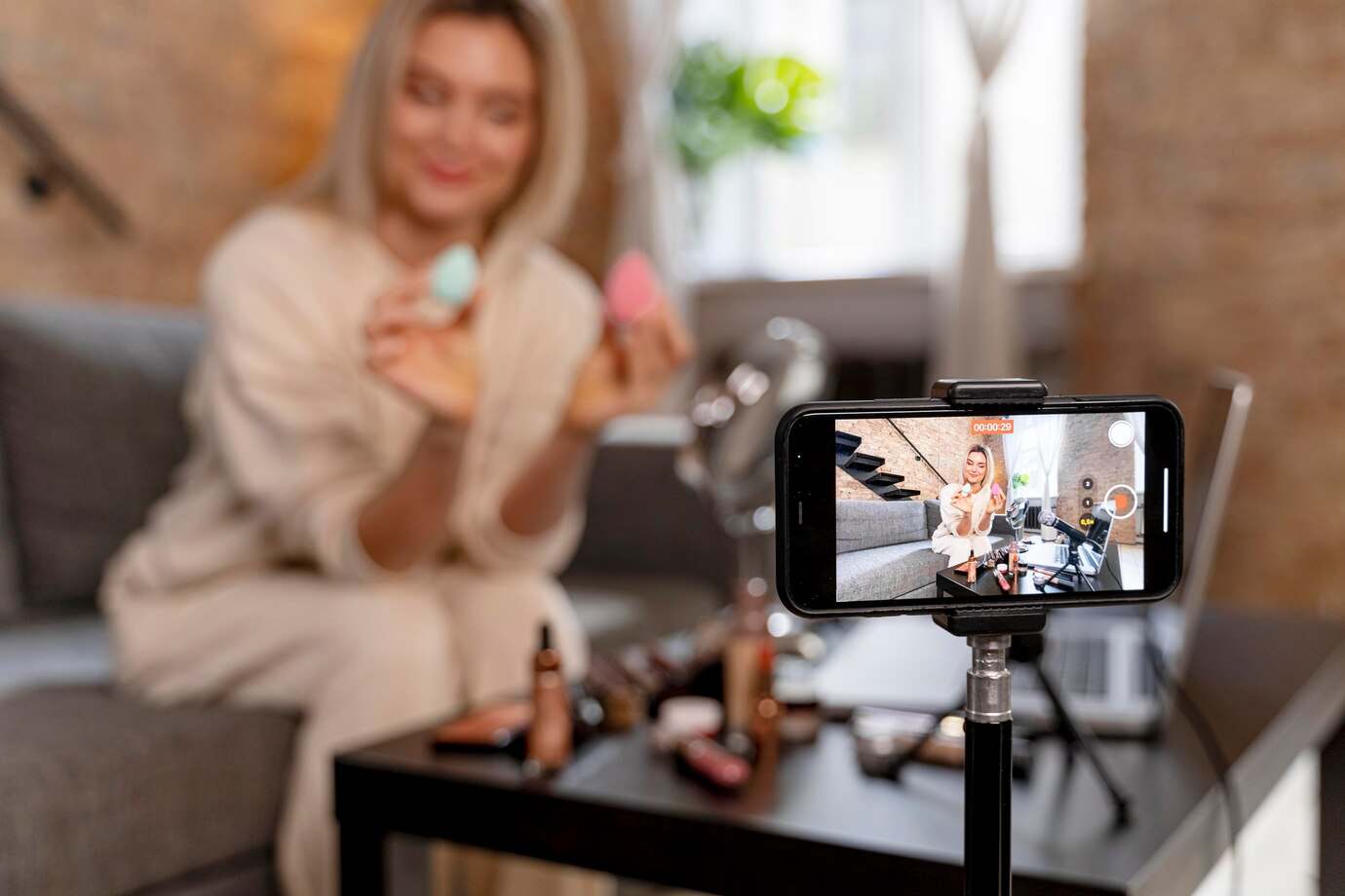 Fare l'influencer conviene? Un confronto con gli insegnanti