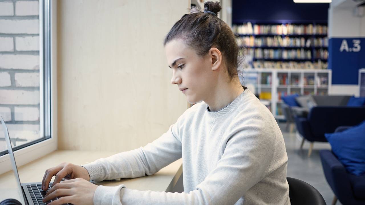 La relazione PCTO: analisi tecnica degli errori per presentazioni e documenti