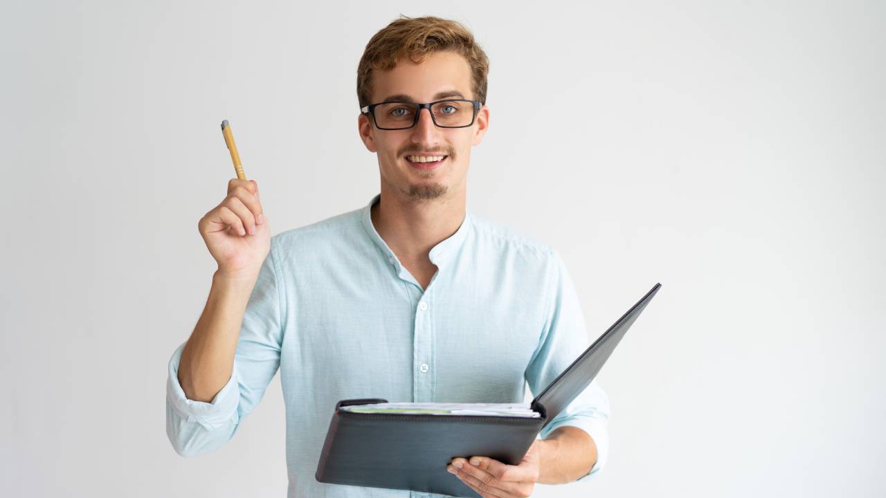 Carta del Docente 2025: estesa ai precari e nuove regole per hardware, software e trasport