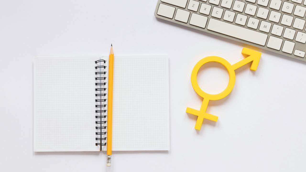 Educazione sessuale alle medie, vietati gli interventi esterni: cosa cambia