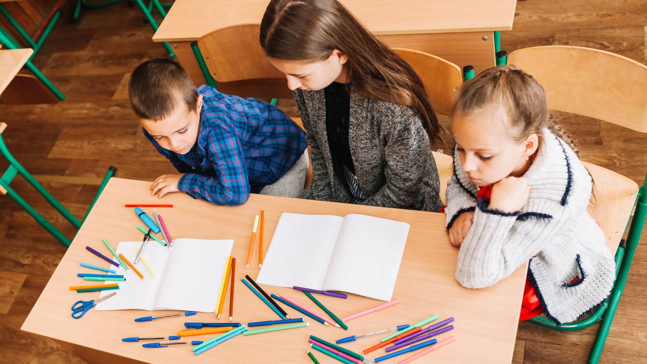 Milano, prima scuola statale adotta il modello finlandese: lezioni di 10 minuti e addio ai compiti