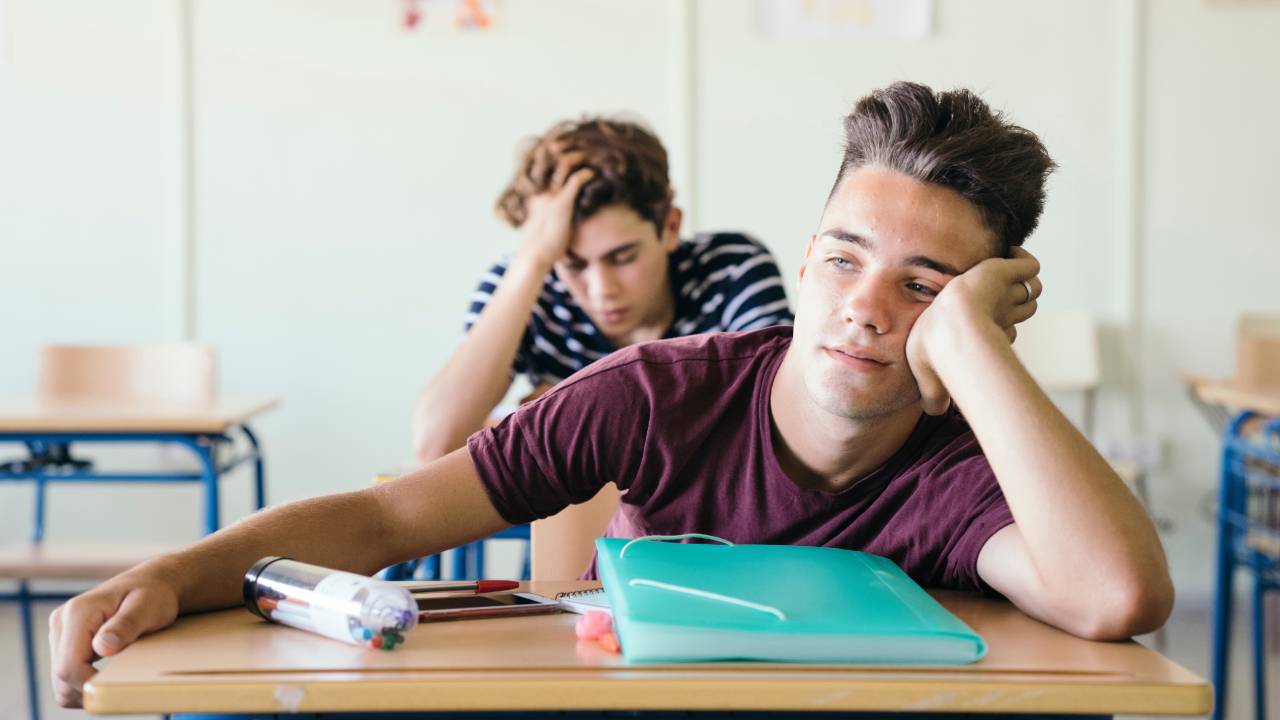 Giulio Cesare, voti di condotta ridotti a 5 per gli occupanti: rischio bocciatura e contestazioni dei genitori