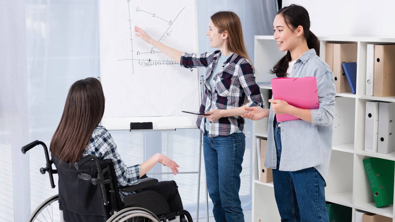 Il Ceds condanna l'Italia: viola i diritti degli studenti disabili con insegnanti precari e non specializzati