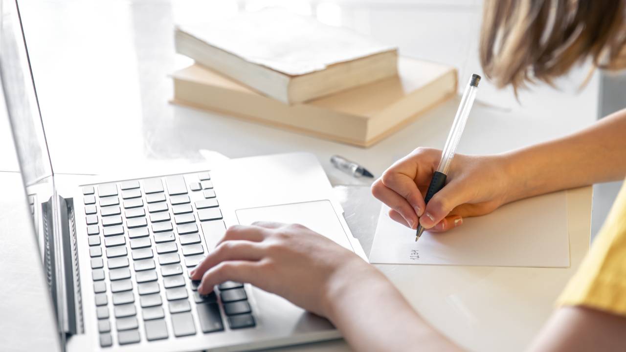 Iscrizioni scuola 2026/27, domande online su Unica dal 13 gennaio: richiesti Spid e Cie