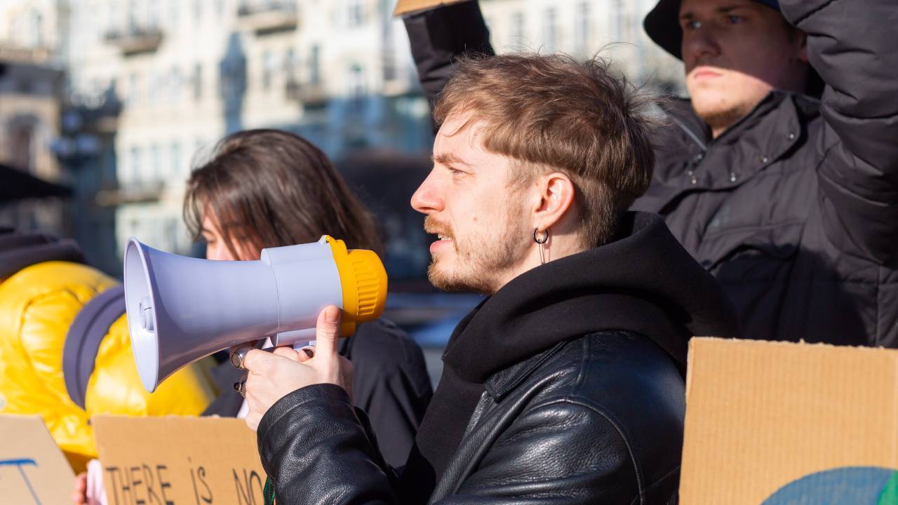 Sciopero 12 dicembre, scuole a rischio: lezioni sospese e orari rimodulati