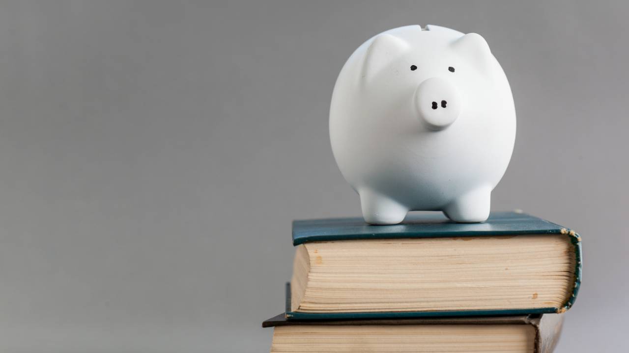 Borse di studio 2025-2026 per le superiori: da 150 a 500 euro, criteri ISEE e scadenze regionali