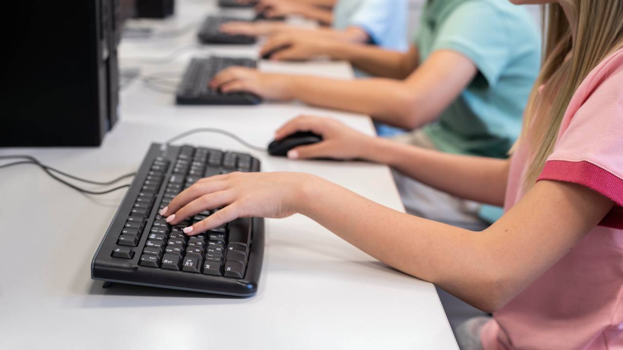 L'informatica entra nella scuola primaria: le nuove Indicazioni Nazionali recepiscono la Raccomandazione UE