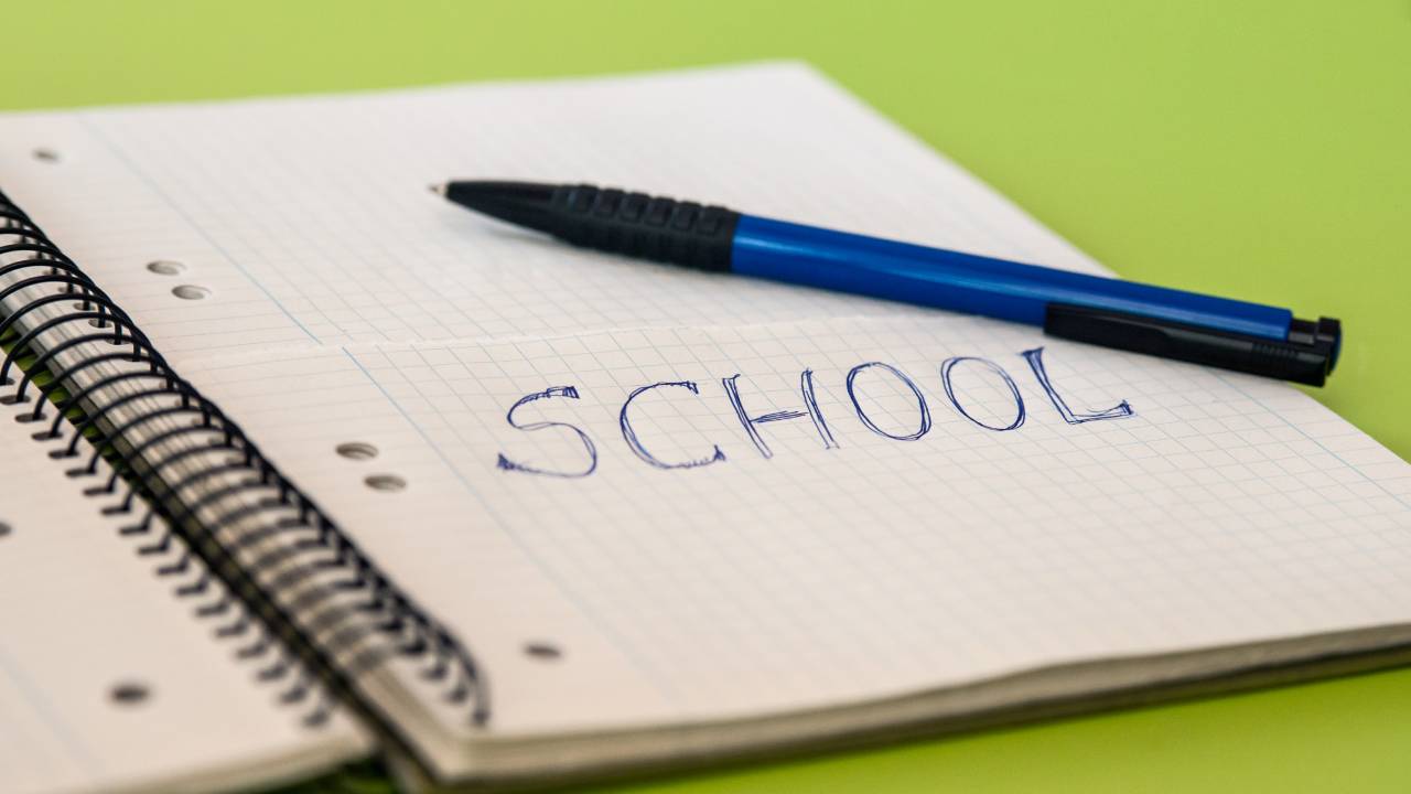 Iscrizioni scuola 2026/27, proroga MIM al 21 febbraio: accesso via Piattaforma Unica