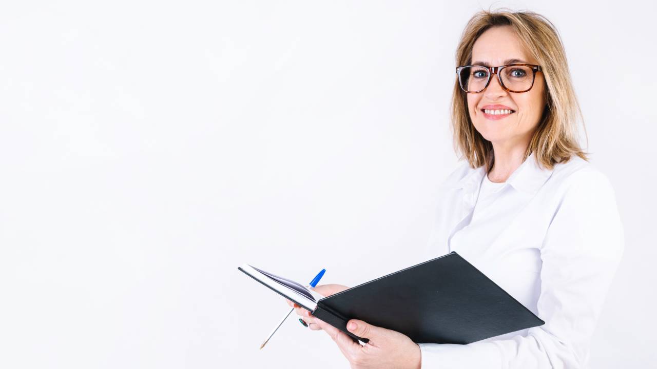 Aggressioni ai docenti in calo: Valditara presenta i dati del ministero