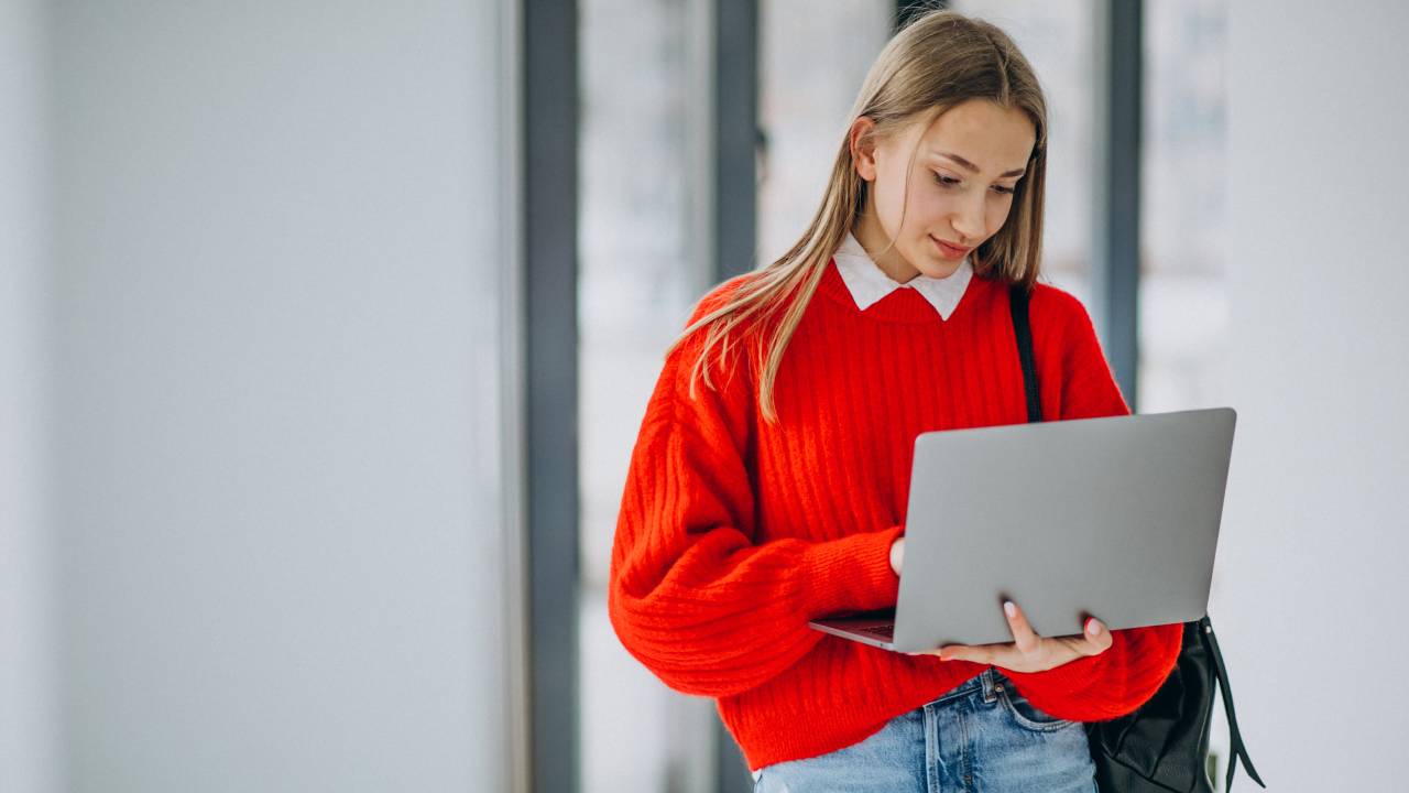 Curriculum dello studente 2026, la rivoluzione digitale: risultati Invalsi in EPortfolio