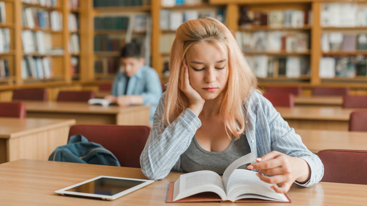 Maturità 2026, il curriculum dello studente protagonista del colloquio; risultati INVALSI visibili solo dopo l'esame