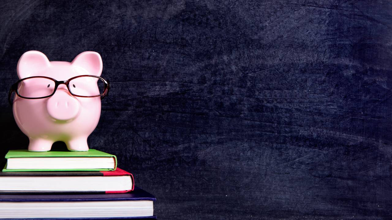 Rest, nuovo reddito di studio in Sardegna: da 475 a 775 euro mensili per adulti con Isee fino a 6.500