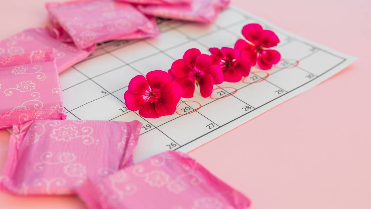 La Toscana approva il congedo mestruale a scuola: verso una legge nazionale