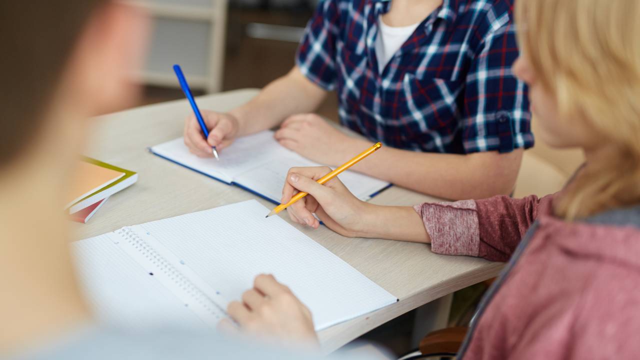 Maturità 2026, colloquio orale: la griglia di valutazione con indicatori e punteggi secondo l'O.M. 54