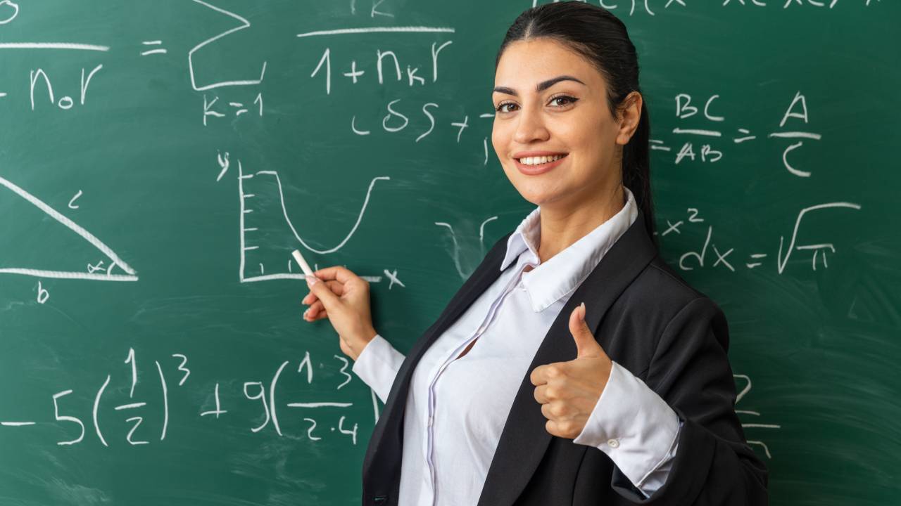 Pnrr, scuola e università: nuova mobilità per docenti con genitori over 65 e 39 milioni per ricerca e dottorati