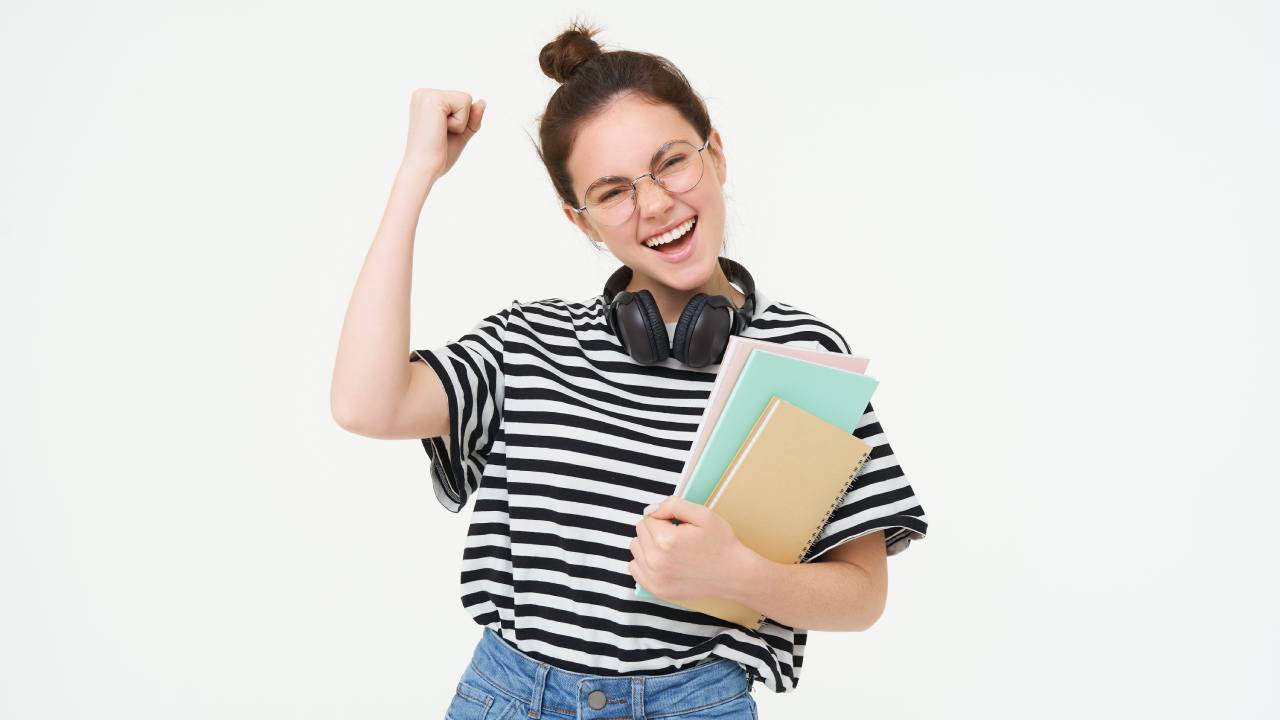 Maturità 2026, 100 e lode: come raggiungerlo, calcolo voti e vantaggi all'università