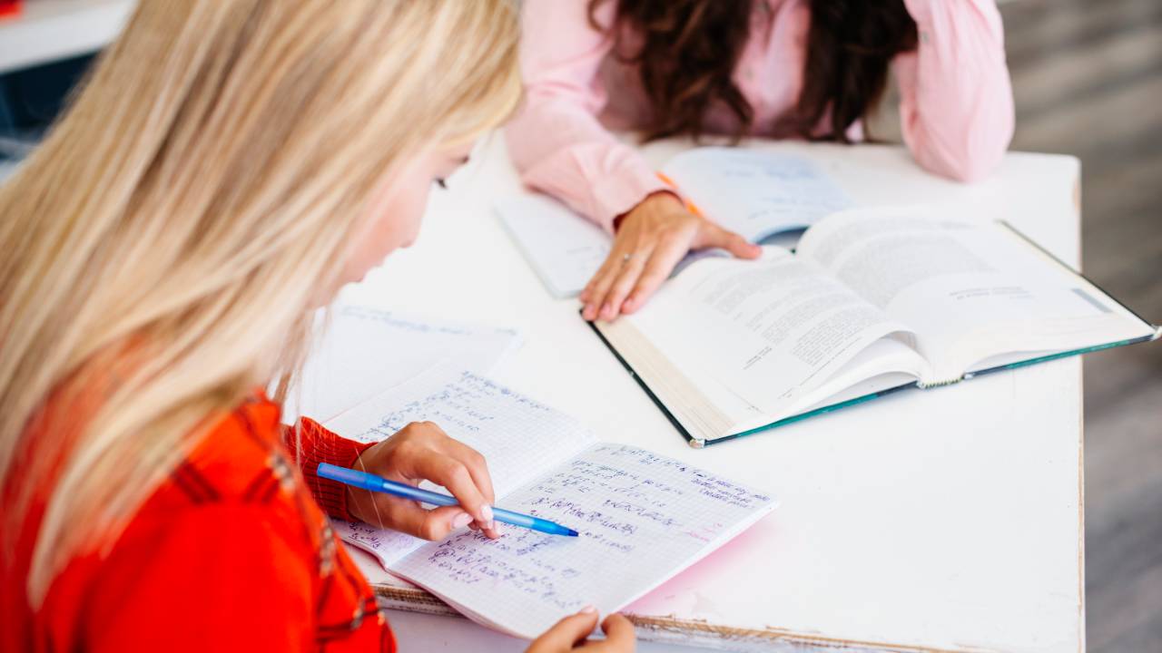 Maturità 2026, colloquio stravolto: obbligatorio affrontare tutte le fasi, fino a 5 punti sulla maturazione