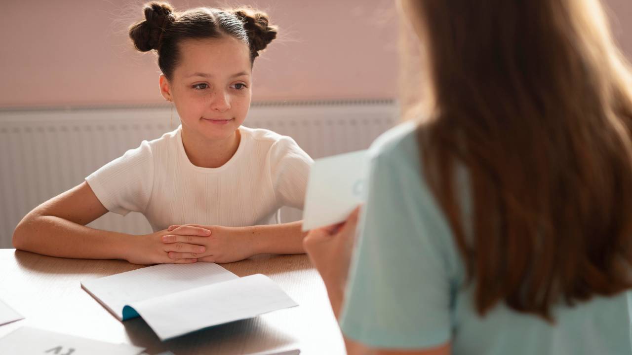 Piano Valditara contro il disagio giovanile: docente tutor e cinque sedute gratis dallo psicologo
